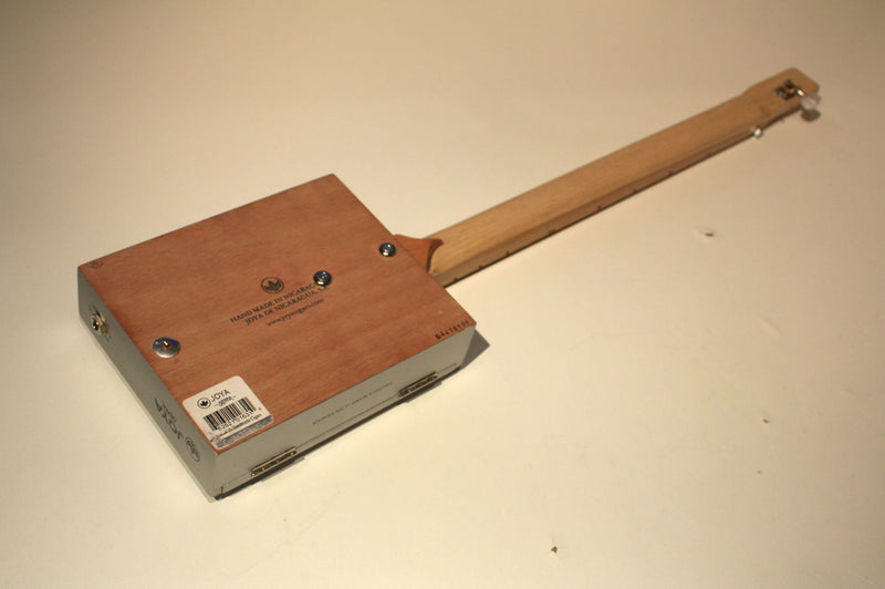 Joya Diddley Bow - compact electric pickup