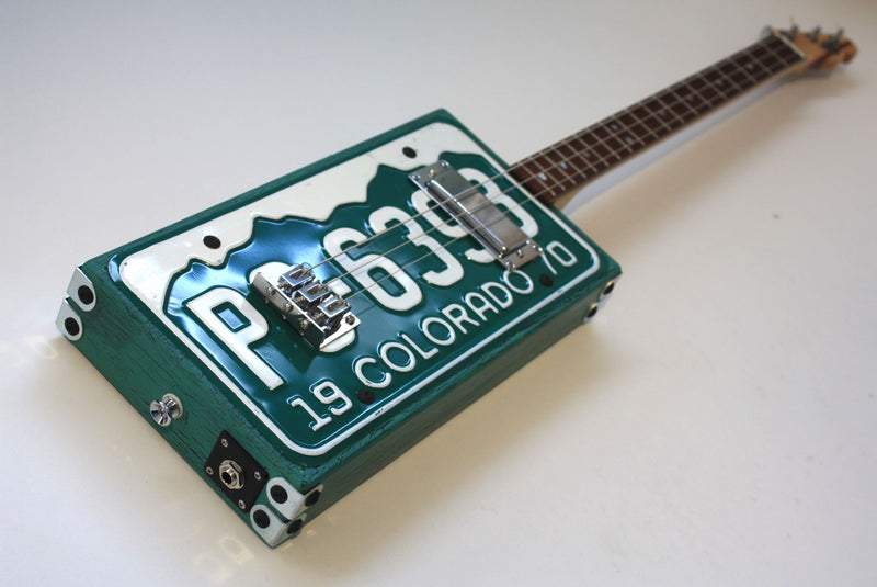 Colorado Licence Plate - Humbucker - 3 string cigar box guitar
