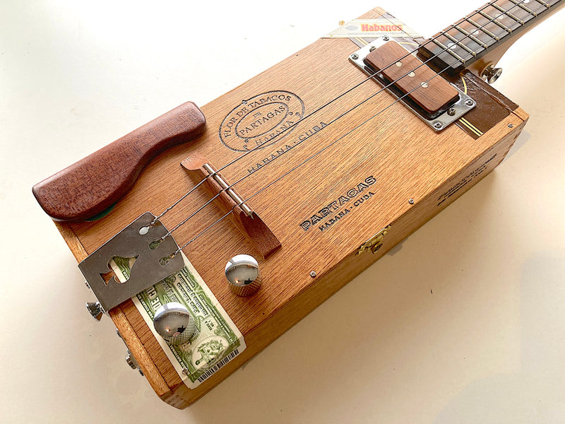 ChickenboneJohn Signature - Handwound pickup- 3 String Cigar Box Guitar