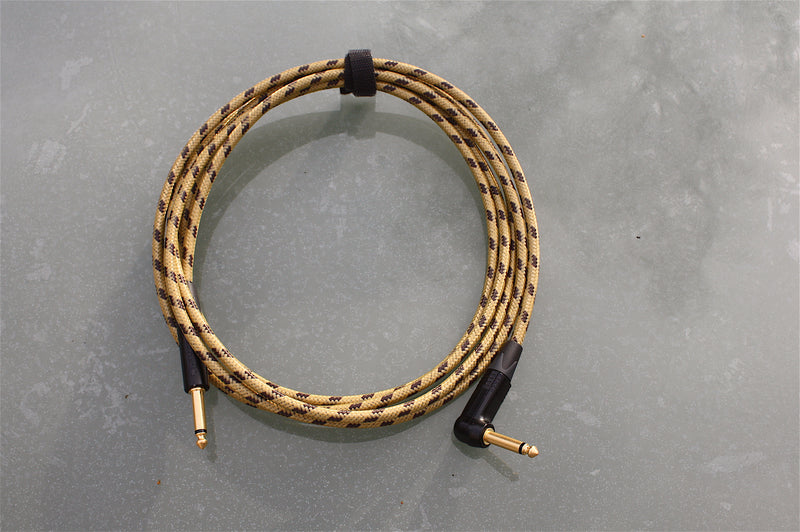 Custom sommer classique & neutrik tweed guitar lead, with various lengths with straight and angled jack plugs.