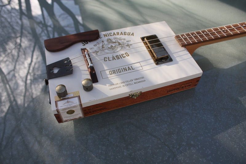 Joyo de Nicaragua - humbucker pickup - 3 String Cigar Box Guitar