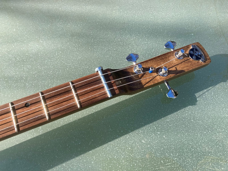 Workshop Series, blue crackle  - 3 String Cigar Box Guitar REVIEWED