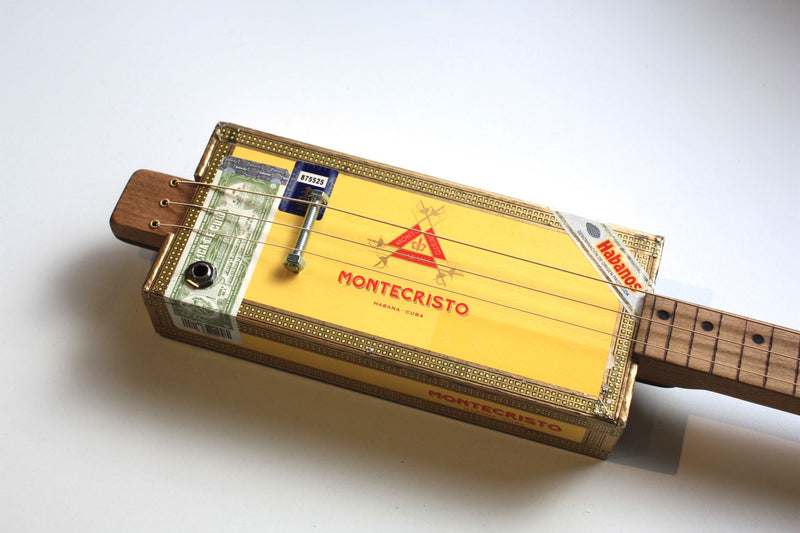 Montecristo Fretless - 3 String Cigar Box Guitar