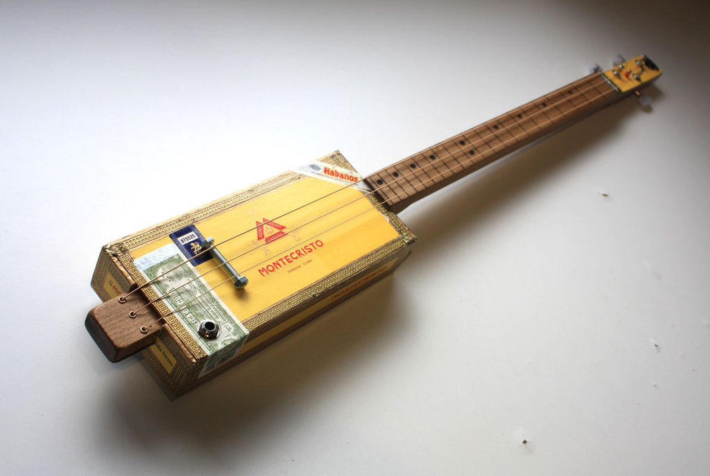 Montecristo Fretless - 3 String Cigar Box Guitar