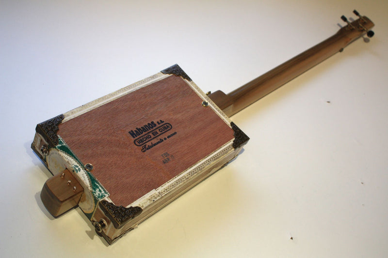 Cuaba Habana - Compact - 3 string cigar box guitar
