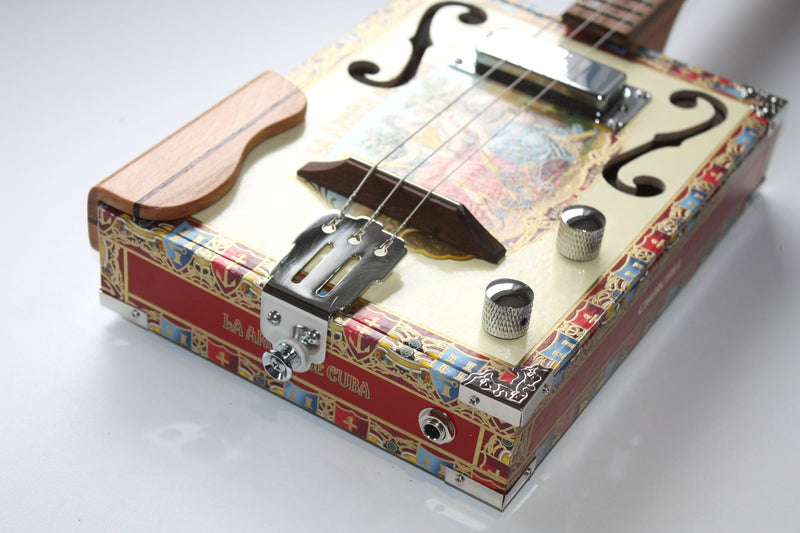 La Aroma de Cuba - Humbucker - 3 String Cigar Box Guitar