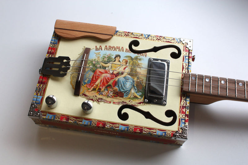 La Aroma de Cuba - Humbucker - 3 String Cigar Box Guitar