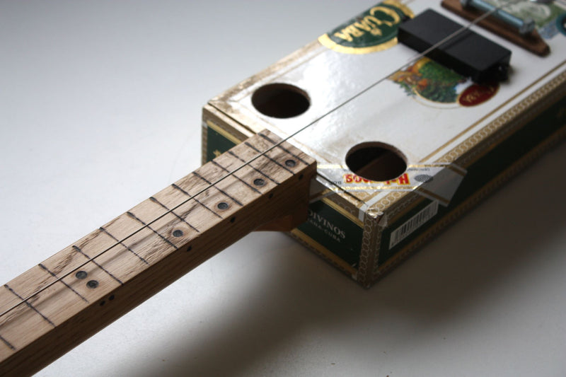 Cuaba Diddley Bow - Compact electric pickup