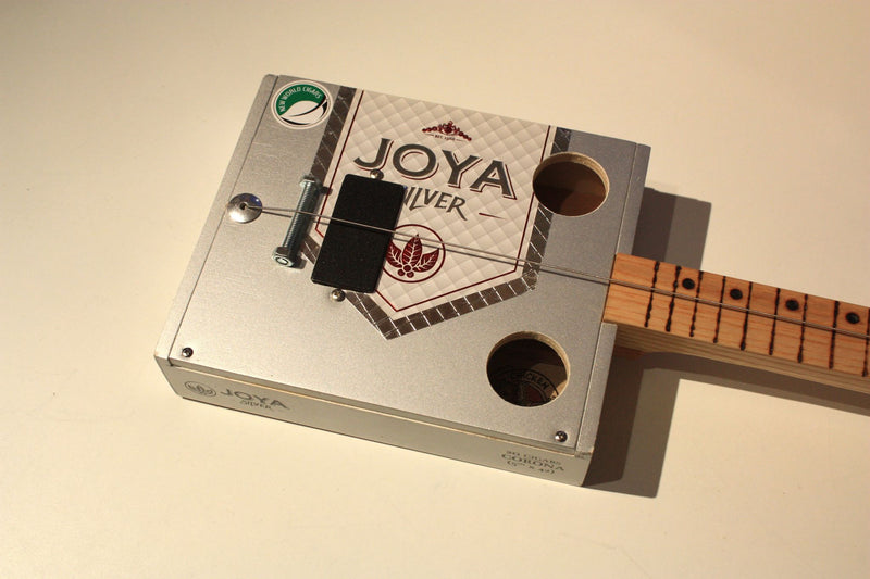 Joya Diddley Bow - compact electric pickup