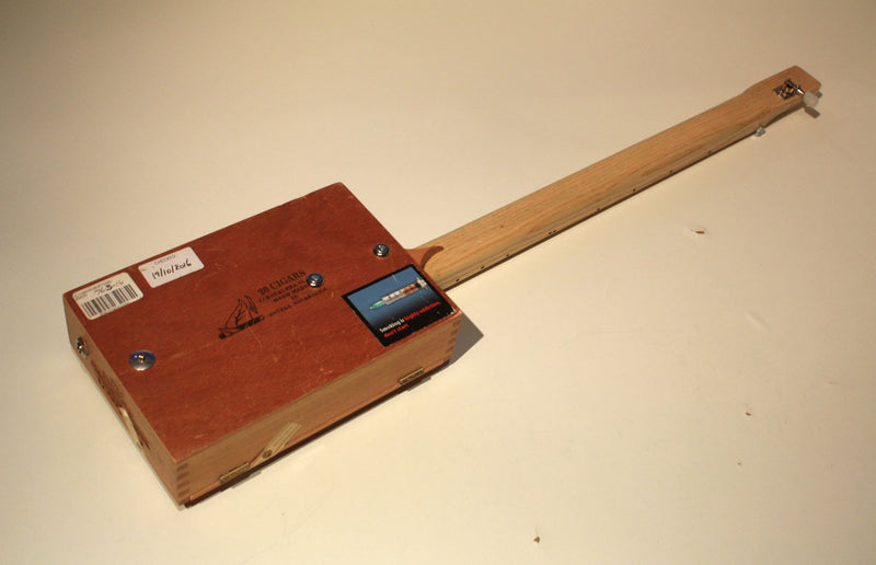 Oliva Diddley Bow - compact electric pickup