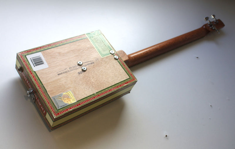 Don Sebastian - Compact - 3 String Cigar Box Guitar