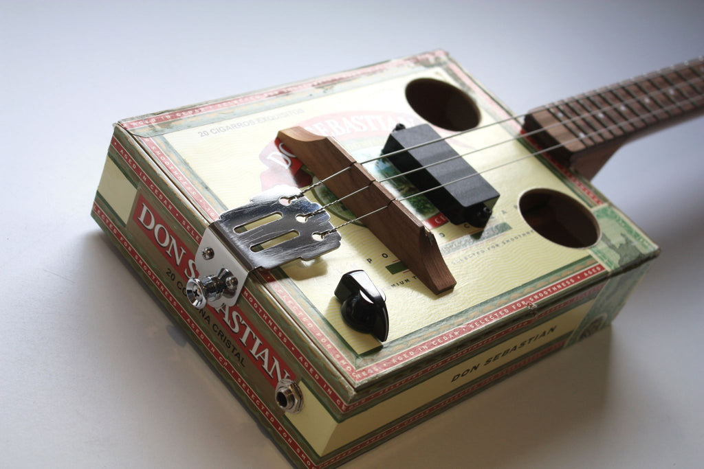 Don Sebastian - Compact - 3 String Cigar Box Guitar