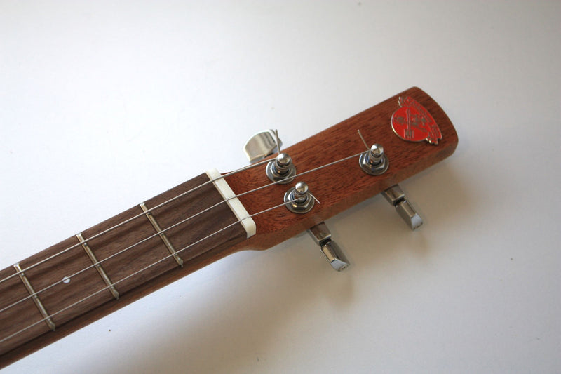 Don Sebastian - Compact - 3 String Cigar Box Guitar
