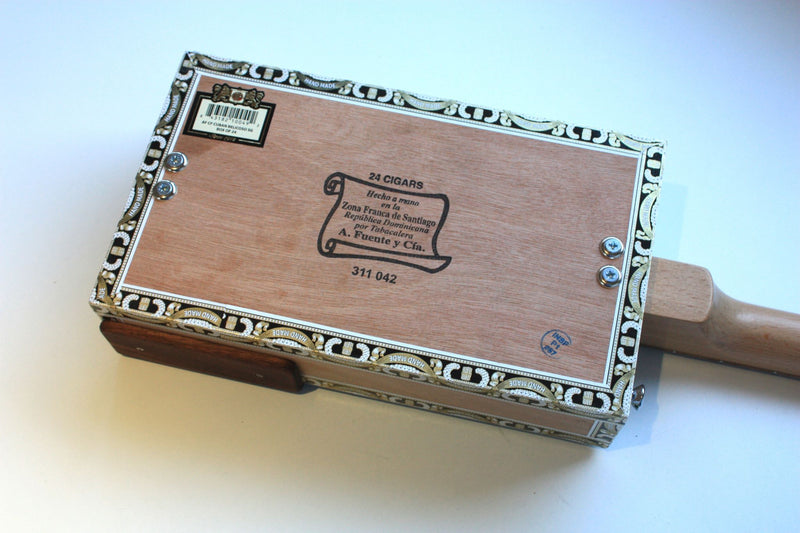 Arturo Fuente - Humbucker Pickup - 3 String Cigar Box Guitar