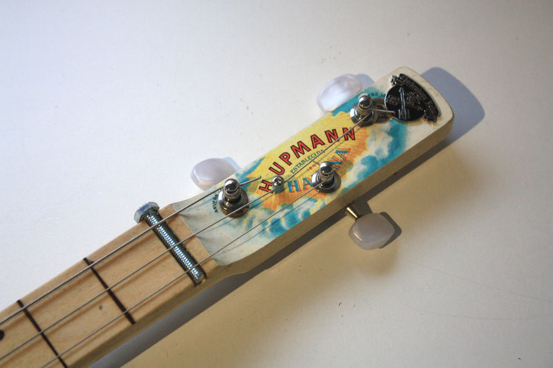 H.Upmann Fretless - Compact - 3 string cigar box guitar