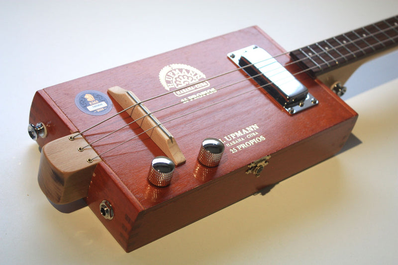 H.Upmann Humbucker - 3 String Cigar Box Guitar