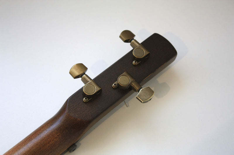 Fujikyu - Compact - 3 String Cigar Box Guitar