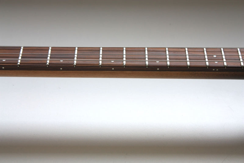 Fujikyu - Compact - 3 String Cigar Box Guitar