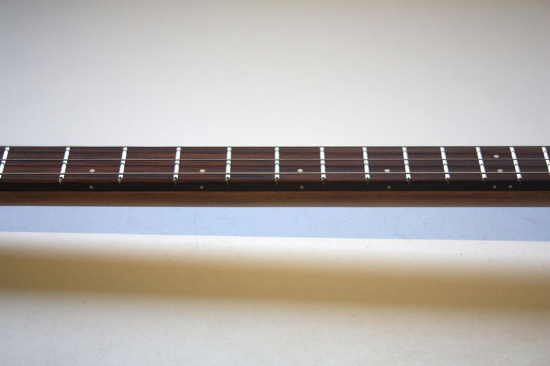 Joya Black - Compact - 3 string cigar box guitar