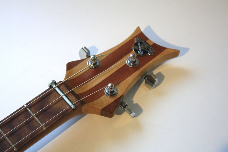 Montecristo - Humbucker - 3 String Cigar Box Guitar