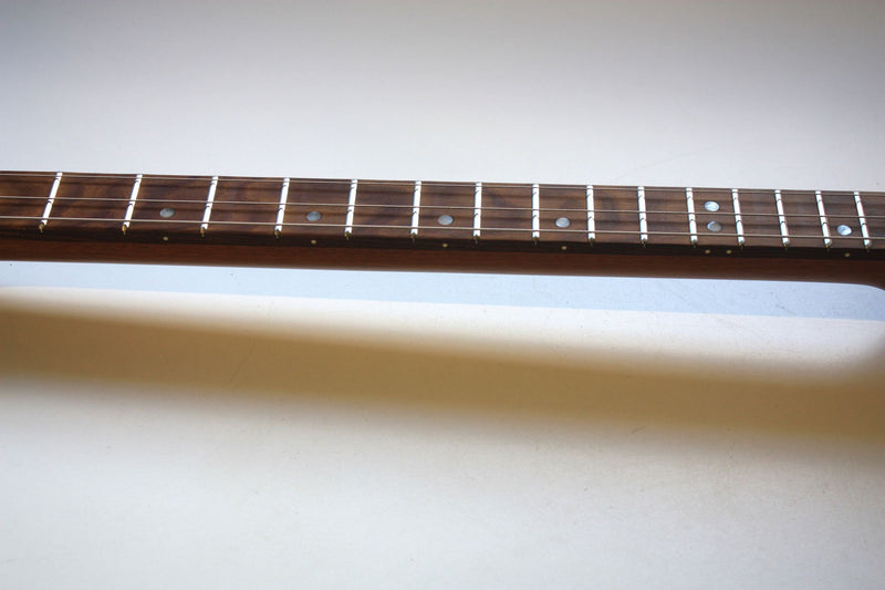 Montecristo - Humbucker - 3 String Cigar Box Guitar