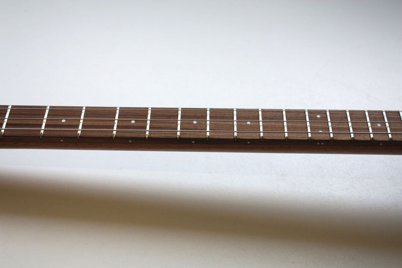Montecristo - Compact - 3 String Cigar Box Guitar