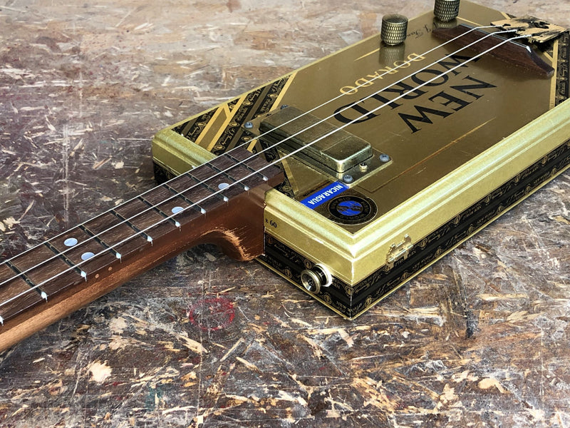 New World - Humbucker - 3 string cigar box guitar