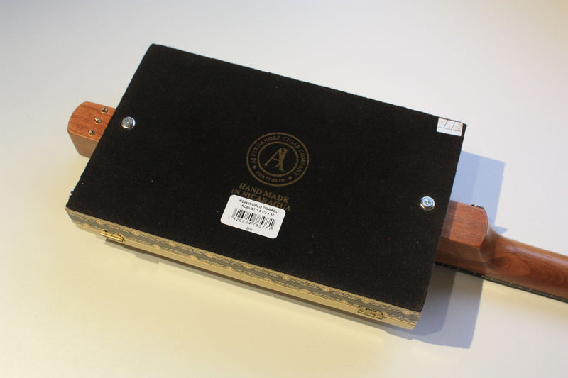 New World - Compact, Fretless - 3 string cigar box guitar