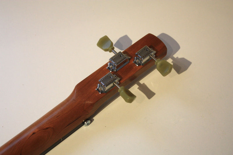 New World - Compact, Fretless - 3 string cigar box guitar