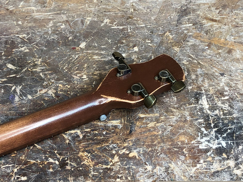 New World - Humbucker - 3 string cigar box guitar