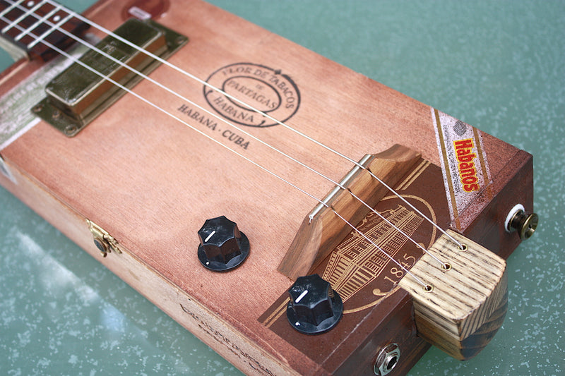 Partagas Humbucker, Lefty - 3 String Cigar Box Guitar