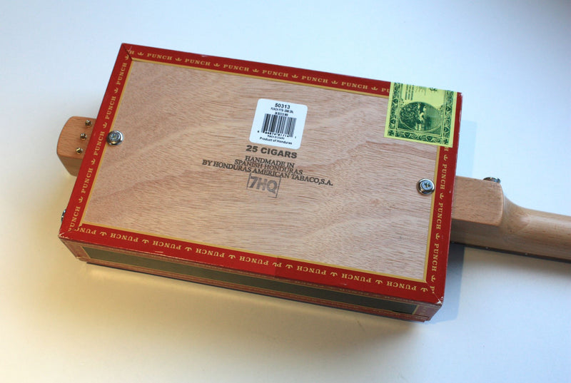 Punch - Compact - 3 string cigar box guitar