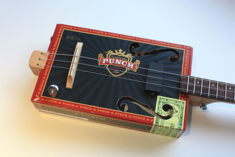 Punch - Compact - 3 string cigar box guitar