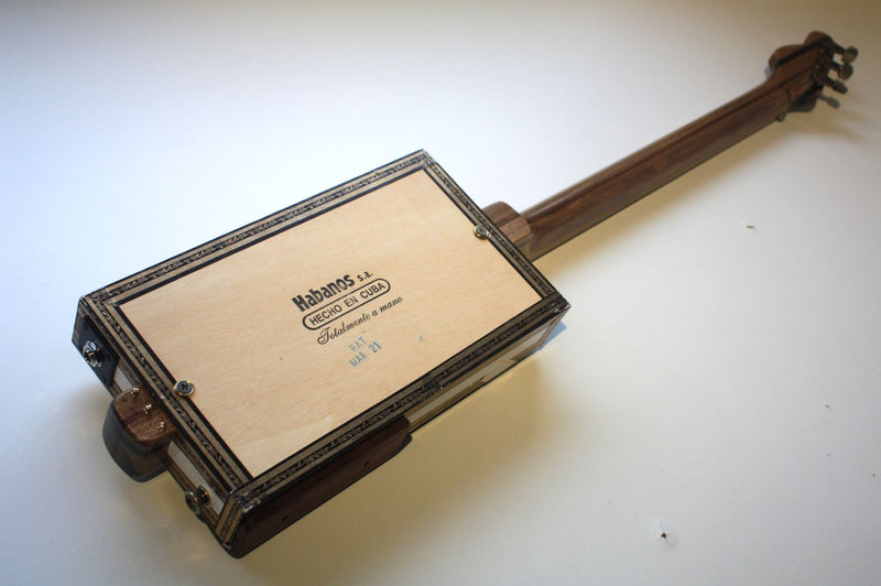 Sancho Panza - Humbucker - 3 String Cigar Box Guitar