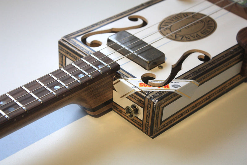 Sancho Panza - Humbucker - 3 String Cigar Box Guitar