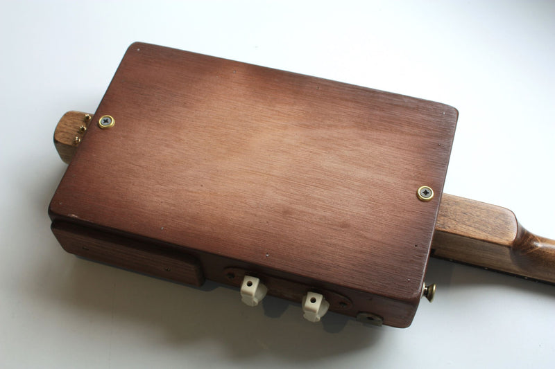 Workshop Series - Custom "Vine Leaf" Russet - 3 String Cigar Box Guitar