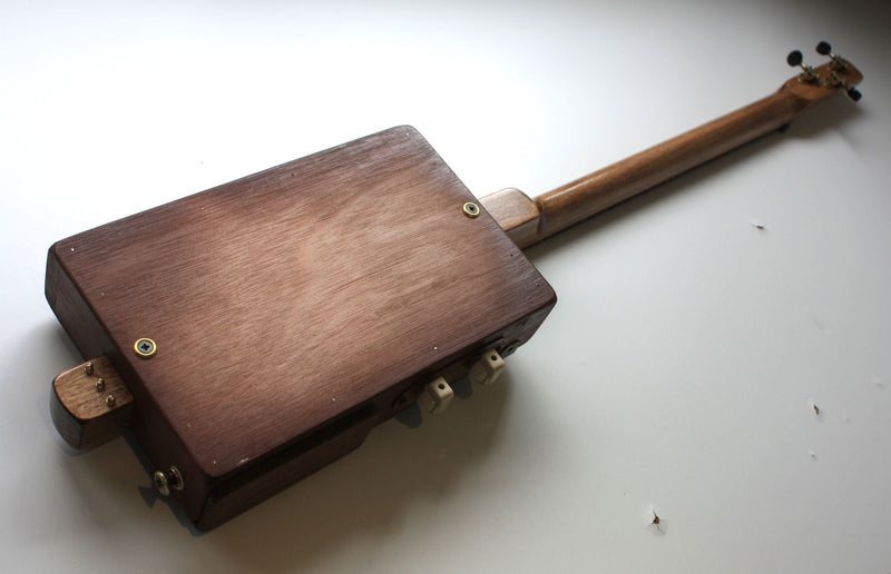Workshop Series - Custom "Vine Leaf" Russet - 3 String Cigar Box Guitar