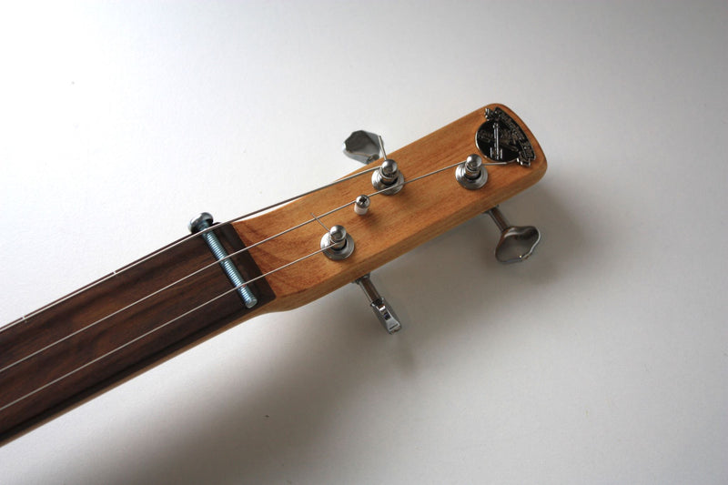 Workshop Series - Light Grey crackle 'Blues Trash' - Fretless - 3 String Cigar Box Guitar