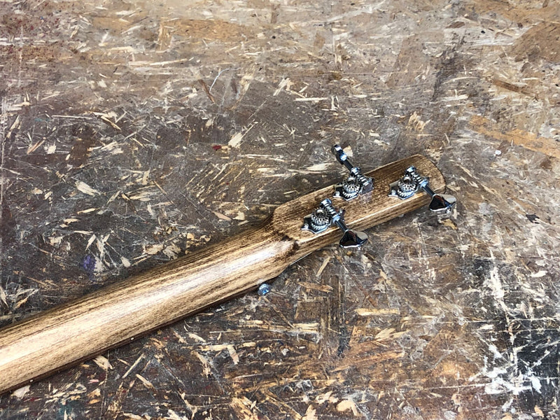 Workshop Series, Punch - 3 String Cigar Box Guitar