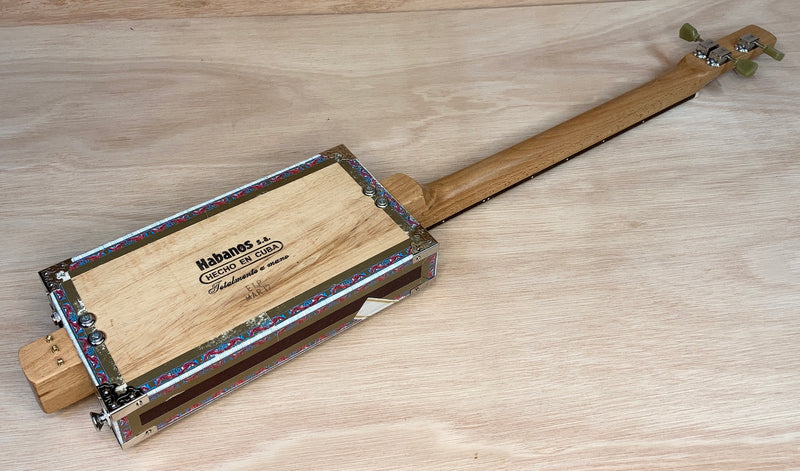 Ramon Allones short scale 3 string cigar box guitar - rail humbucker