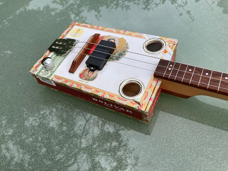 Bolivar fretless 3 String Cigar Box Guitar,  compact pickup, short scale