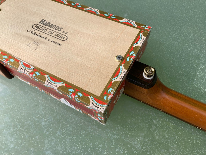Bolivar twin handwound pickup deluxe - 3 String Cigar Box Guitar
