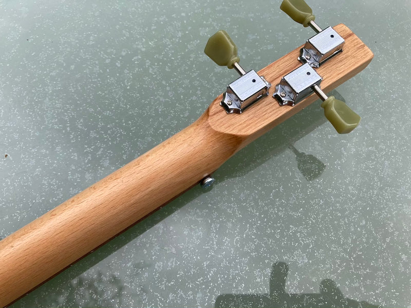 Bolivar fretless 3 String Cigar Box Guitar,  compact pickup, short scale