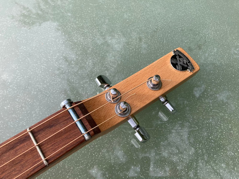 Davidoff,  under-saddle piezo pickup, short scale - 3 String Cigar Box Guitar