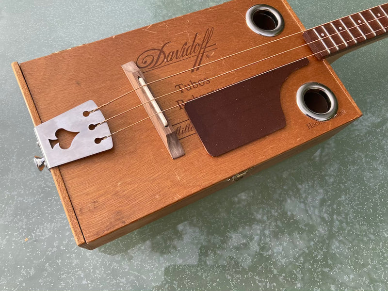 Davidoff,  under-saddle piezo pickup, short scale - 3 String Cigar Box Guitar