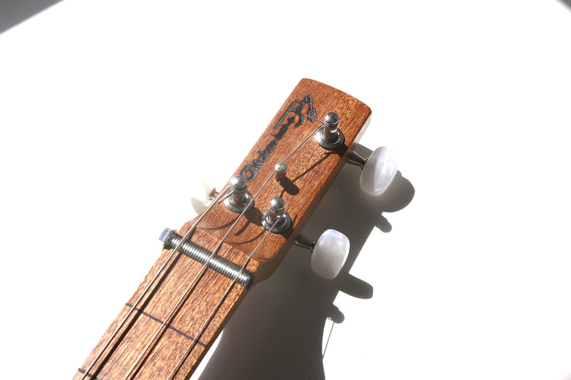 Joya fretless - short scale 3 string cigar box guitar