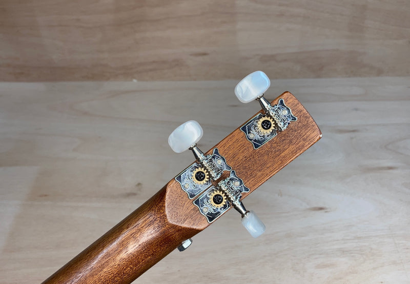 PRE OWNED Joya Fretless -Compact p/u - 3 String Cigar Box Guitar