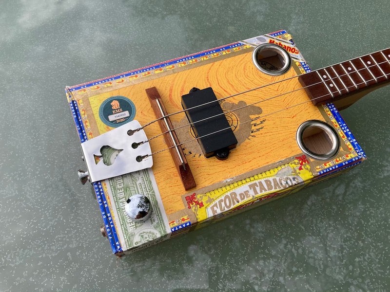 Partagas  compact pickup, short scale - 3 String Cigar Box Guitar