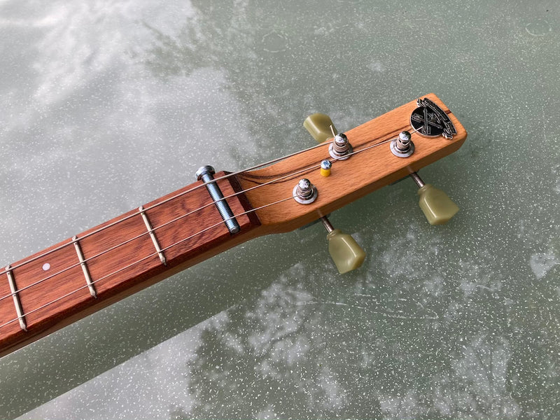 Partagas  compact pickup, short scale - 3 String Cigar Box Guitar
