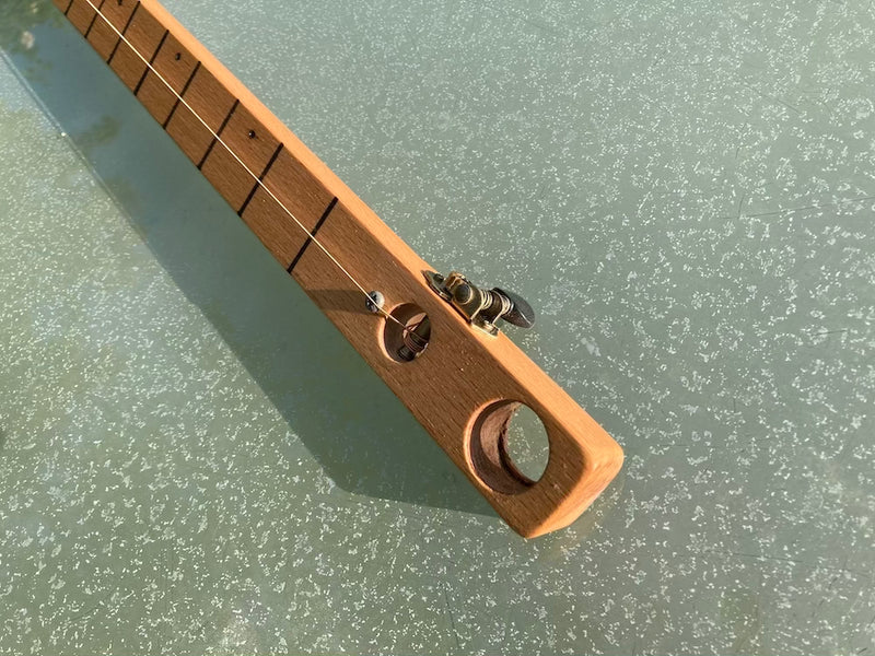 One String Canjo - Diddley Bow with piezo pickup